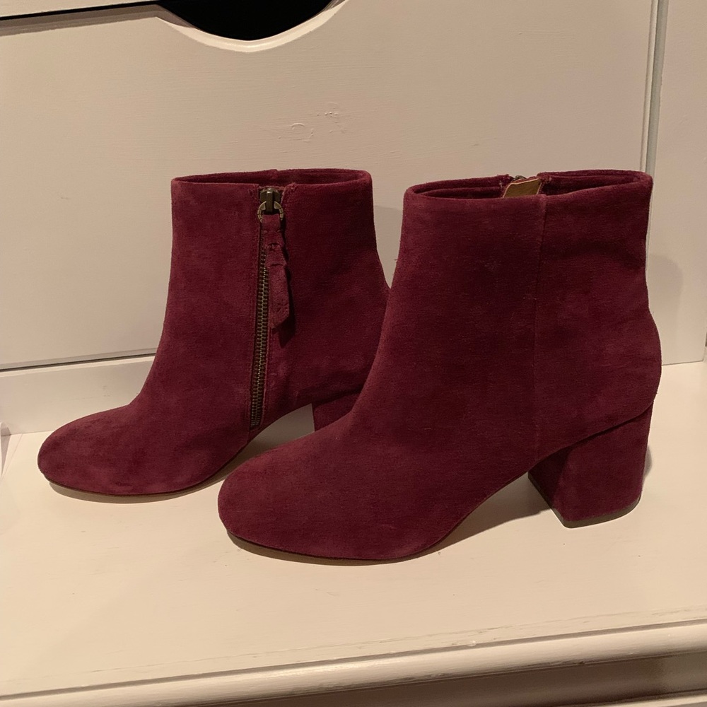 Splendid Suede Boots - NEVER WORN!